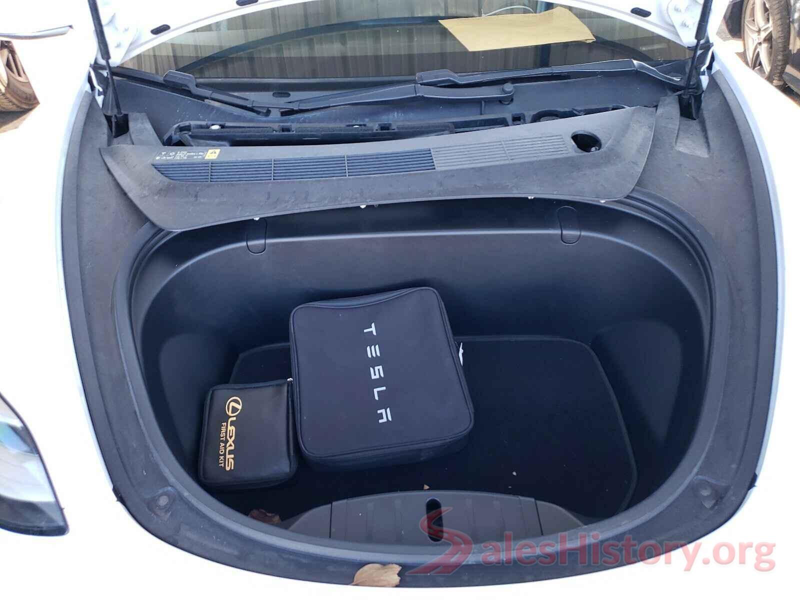 5YJ3E1EA6JF059191 2018 TESLA MODEL 3