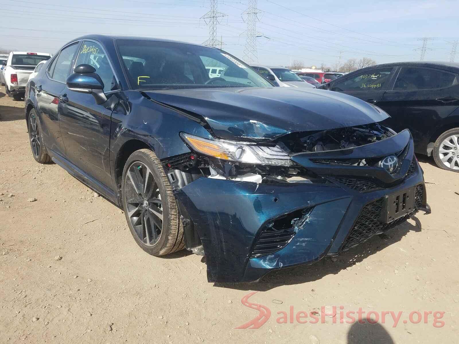 4T1B61HK3JU654824 2018 TOYOTA CAMRY