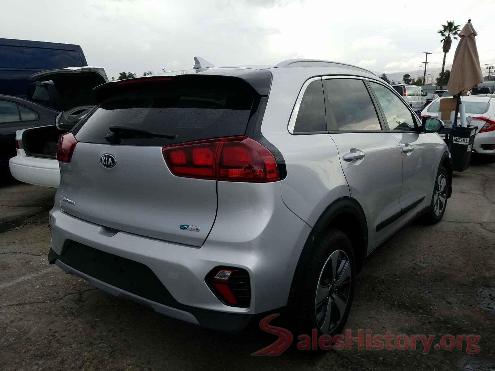 KNDCB3LC5L5395475 2020 KIA NIRO