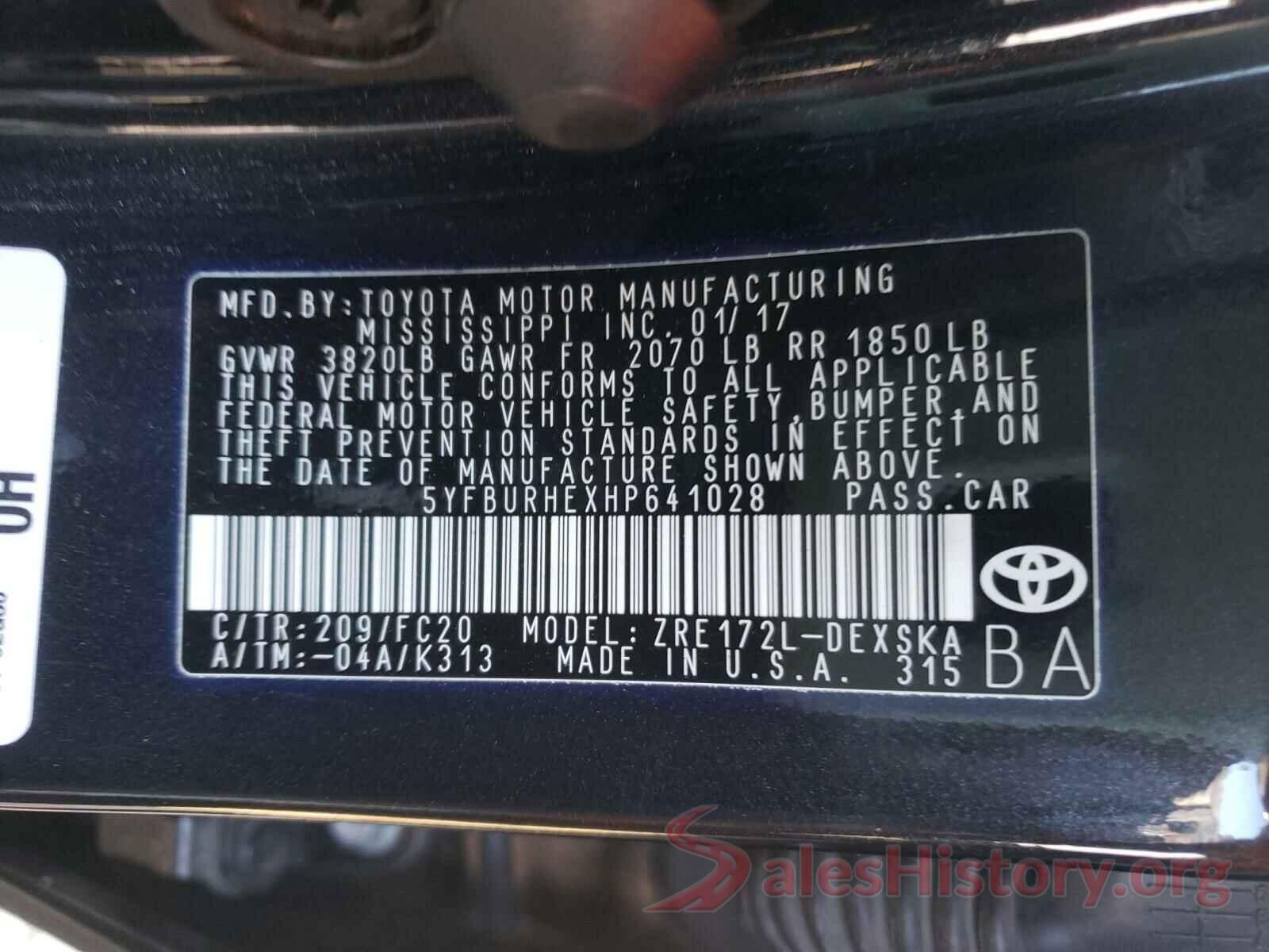 5YFBURHEXHP641028 2017 TOYOTA COROLLA