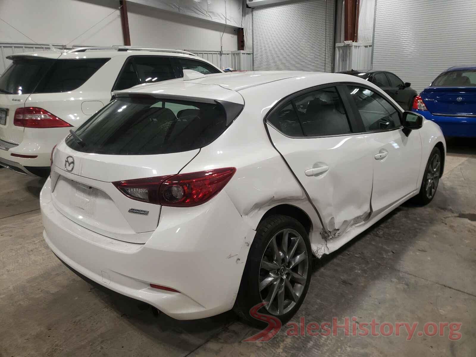 3MZBN1L3XJM176474 2018 MAZDA 3