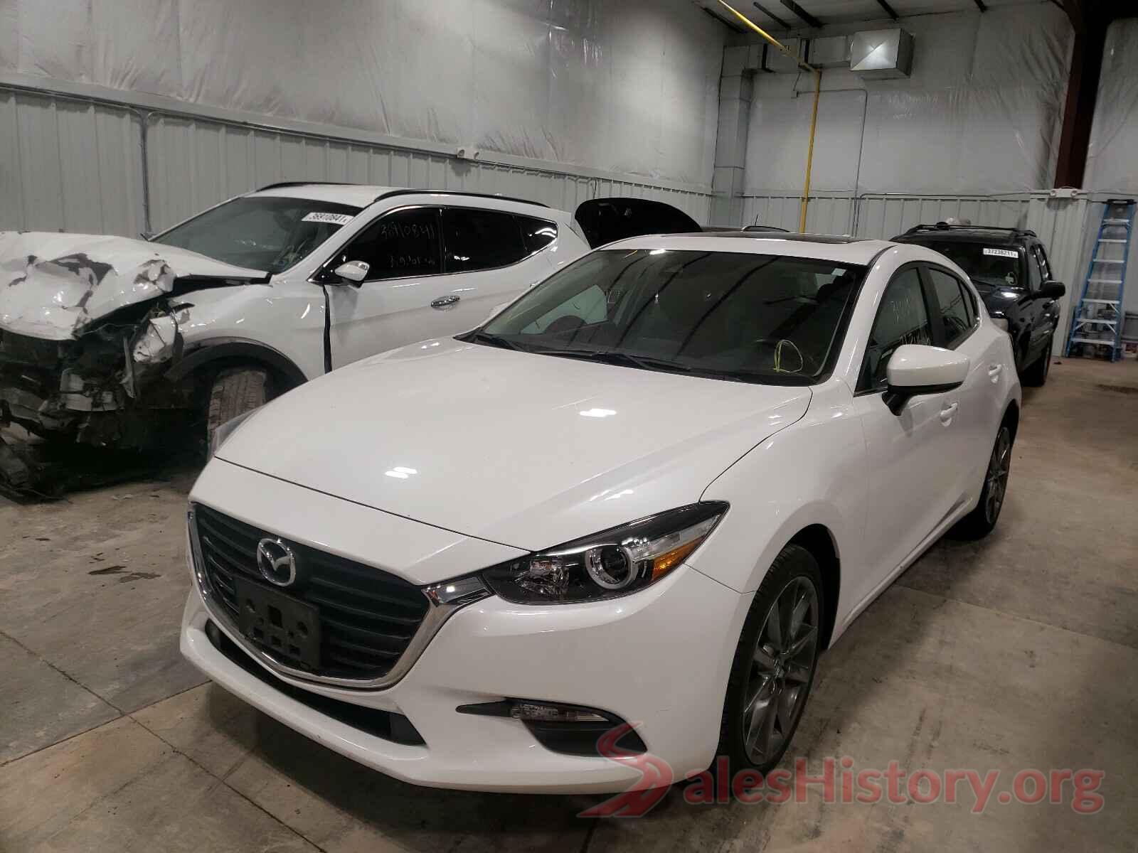 3MZBN1L3XJM176474 2018 MAZDA 3