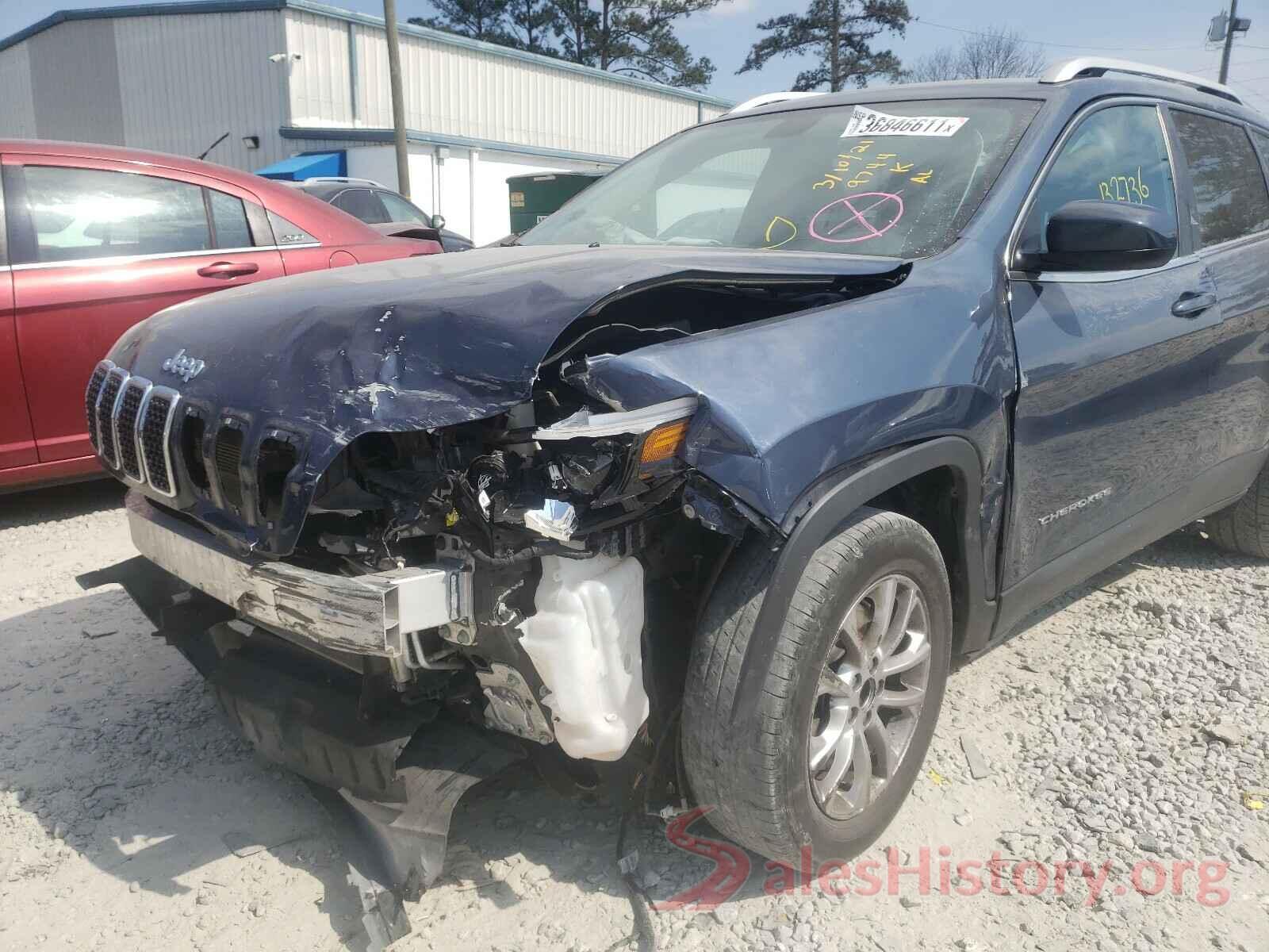 1C4PJLCB4KD469744 2019 JEEP CHEROKEE