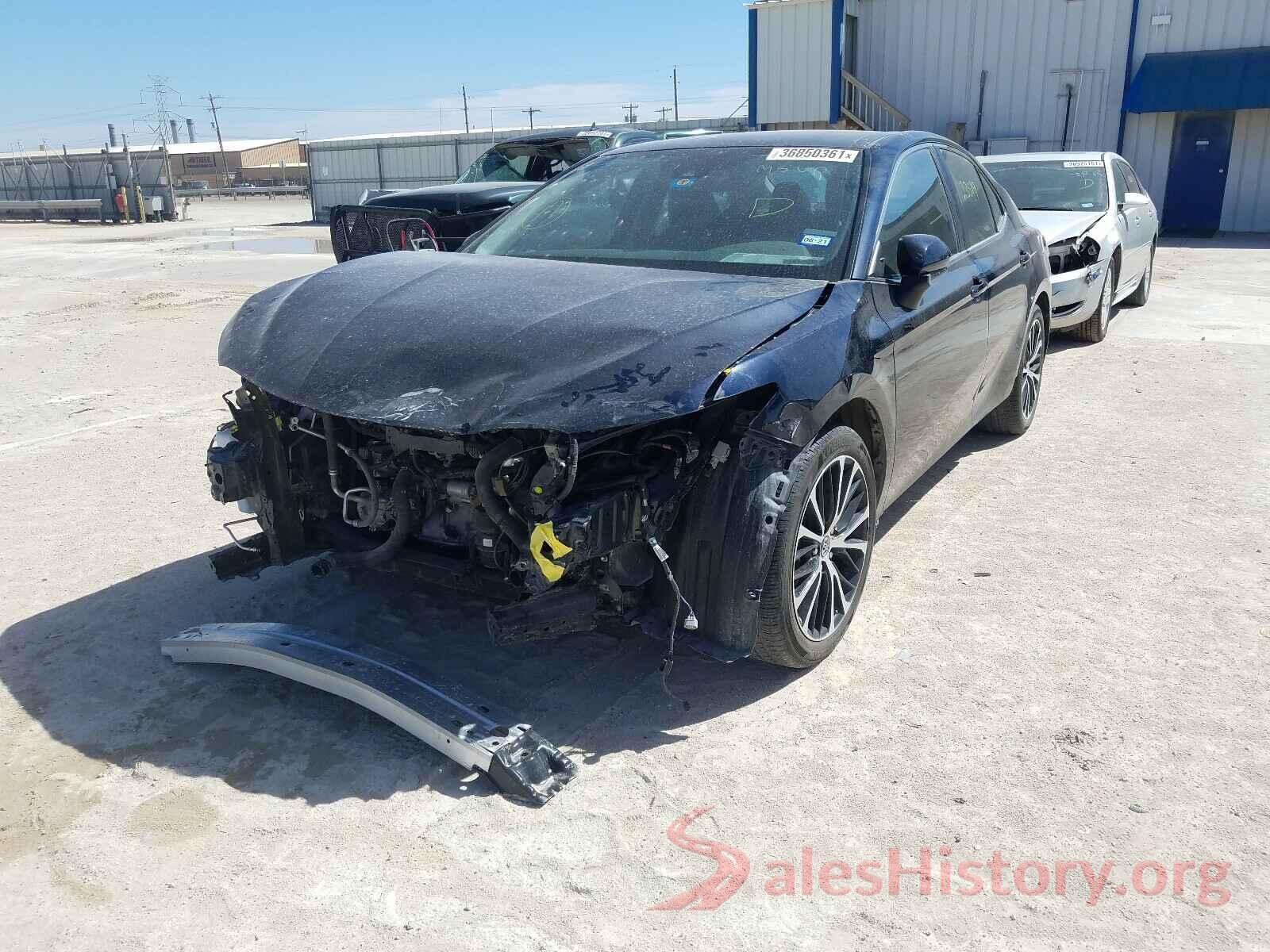 4T1B11HK8KU719828 2019 TOYOTA CAMRY