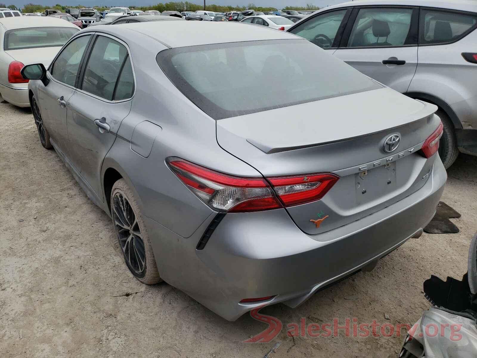 4T1B11HK4JU608644 2018 TOYOTA CAMRY