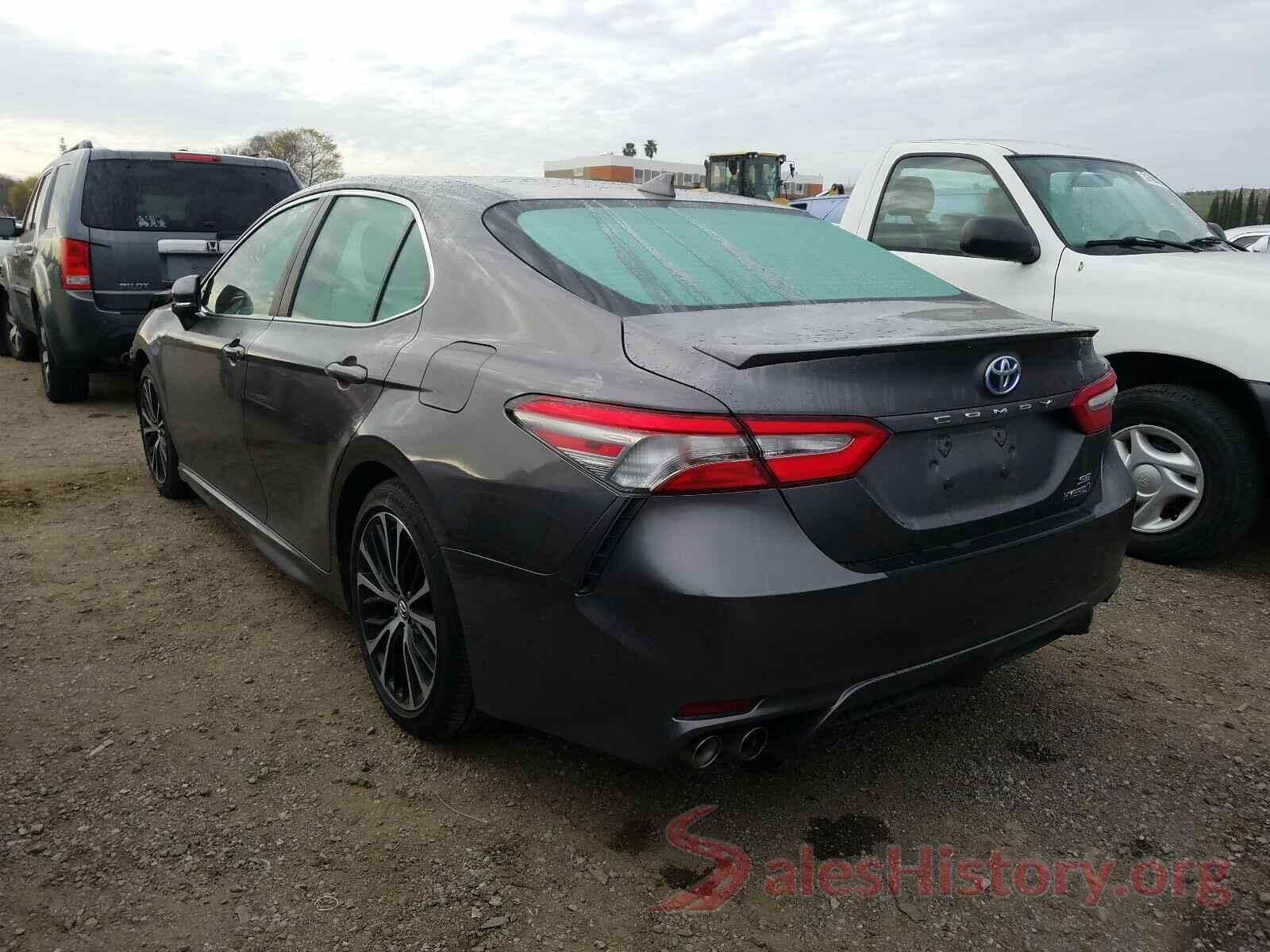 4T1B21HKXJU004867 2018 TOYOTA CAMRY