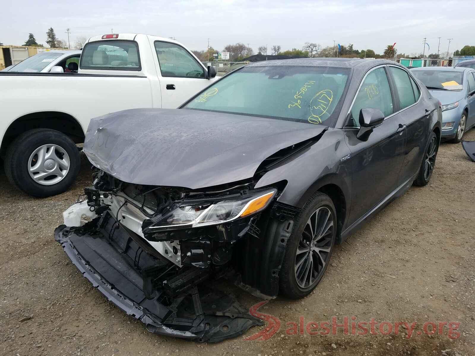 4T1B21HKXJU004867 2018 TOYOTA CAMRY