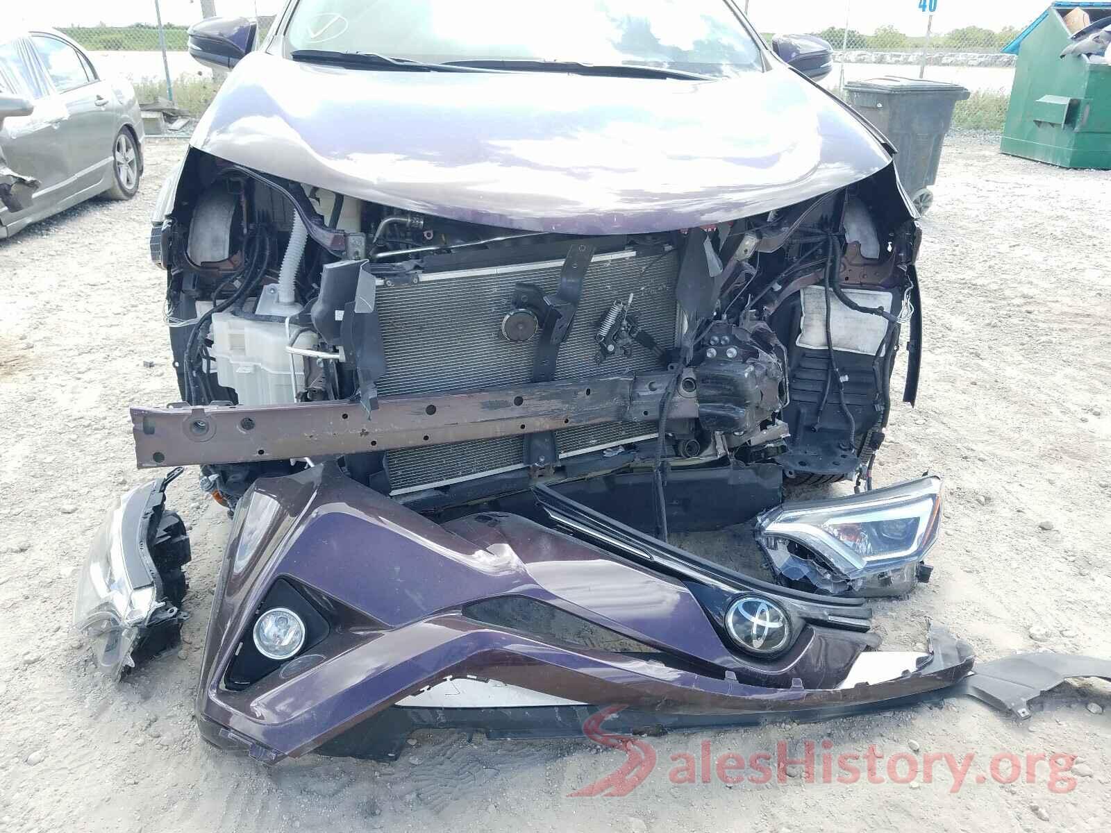 2T3YFREVXJW469748 2018 TOYOTA RAV4