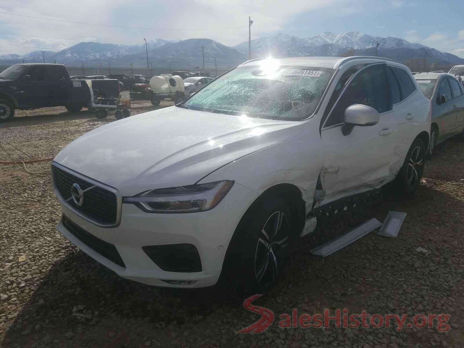 LYV102DM8KB371832 2019 VOLVO XC60