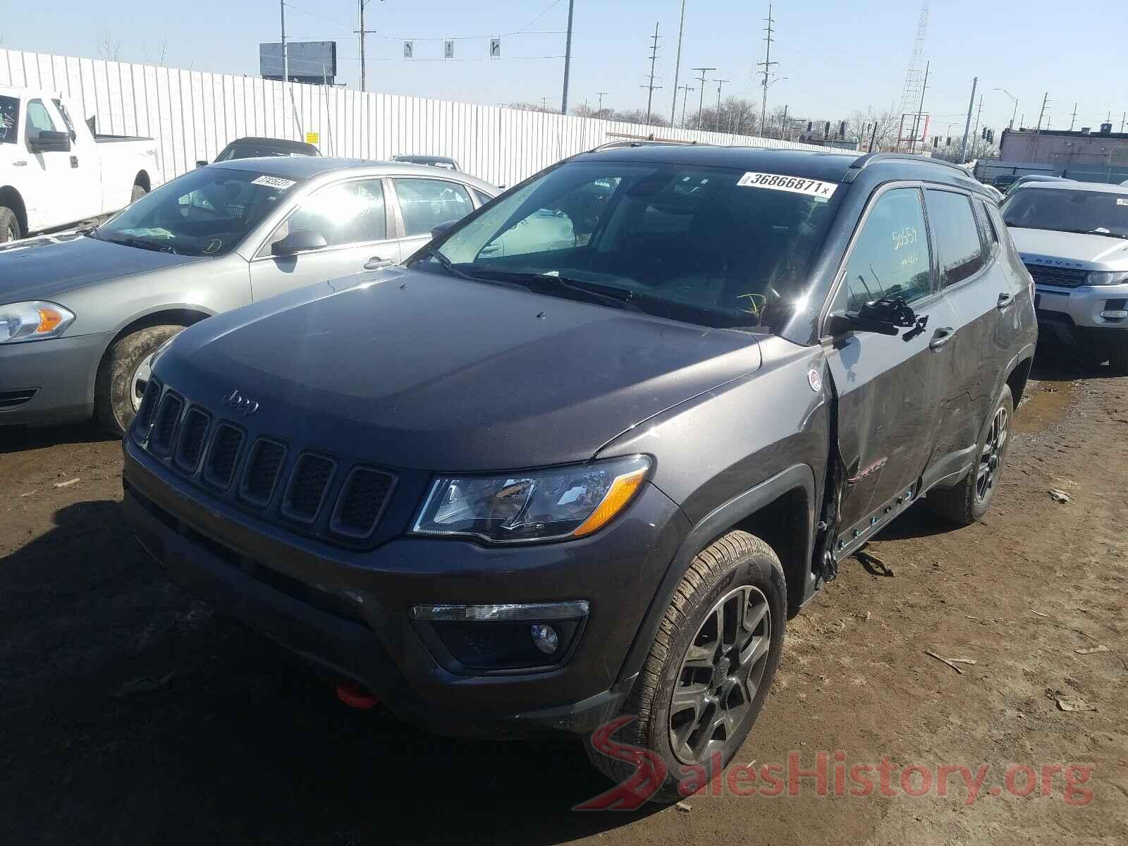 3C4NJDDB8KT722182 2019 JEEP COMPASS