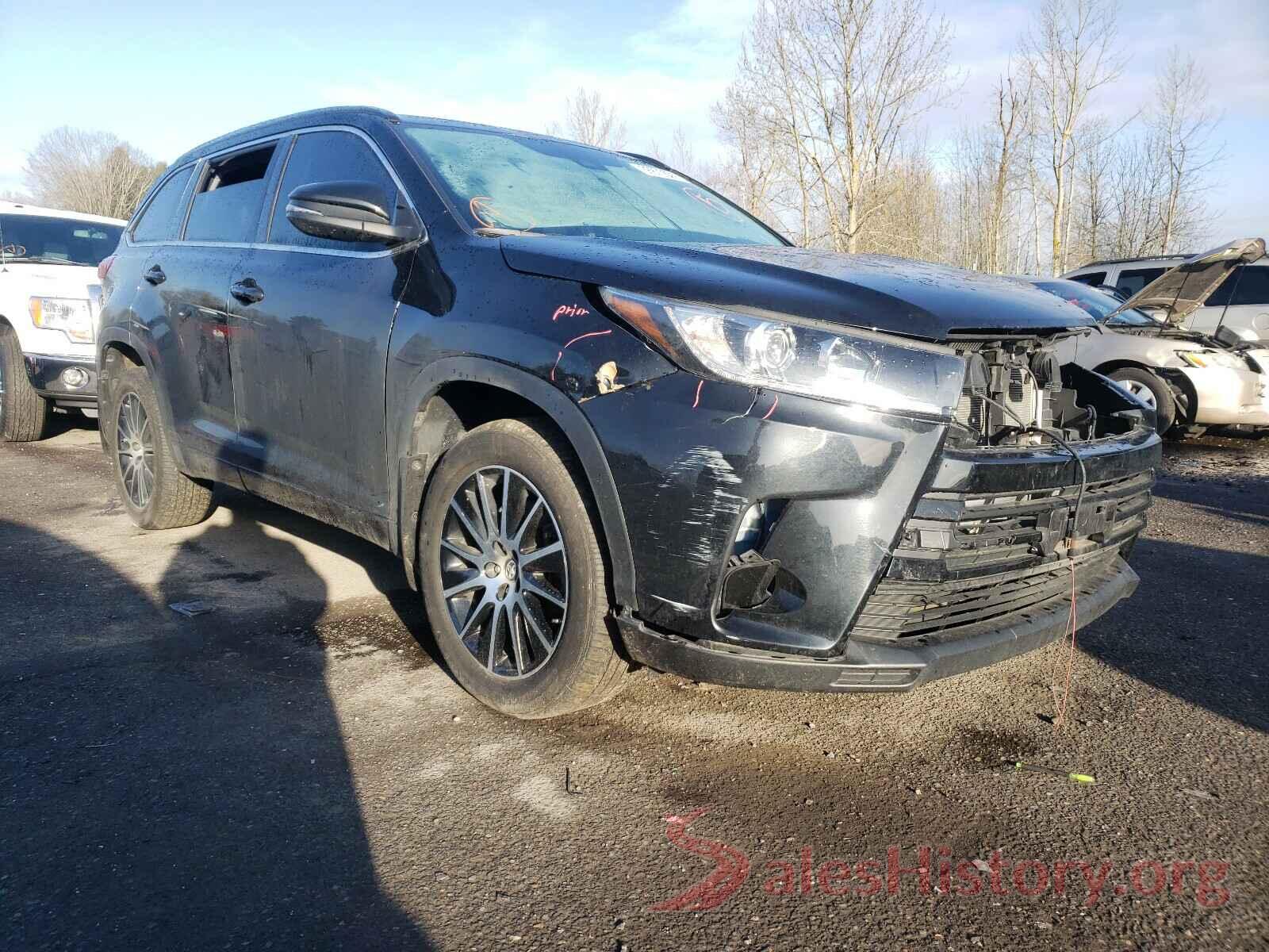 5TDJZRFH2JS558216 2018 TOYOTA HIGHLANDER