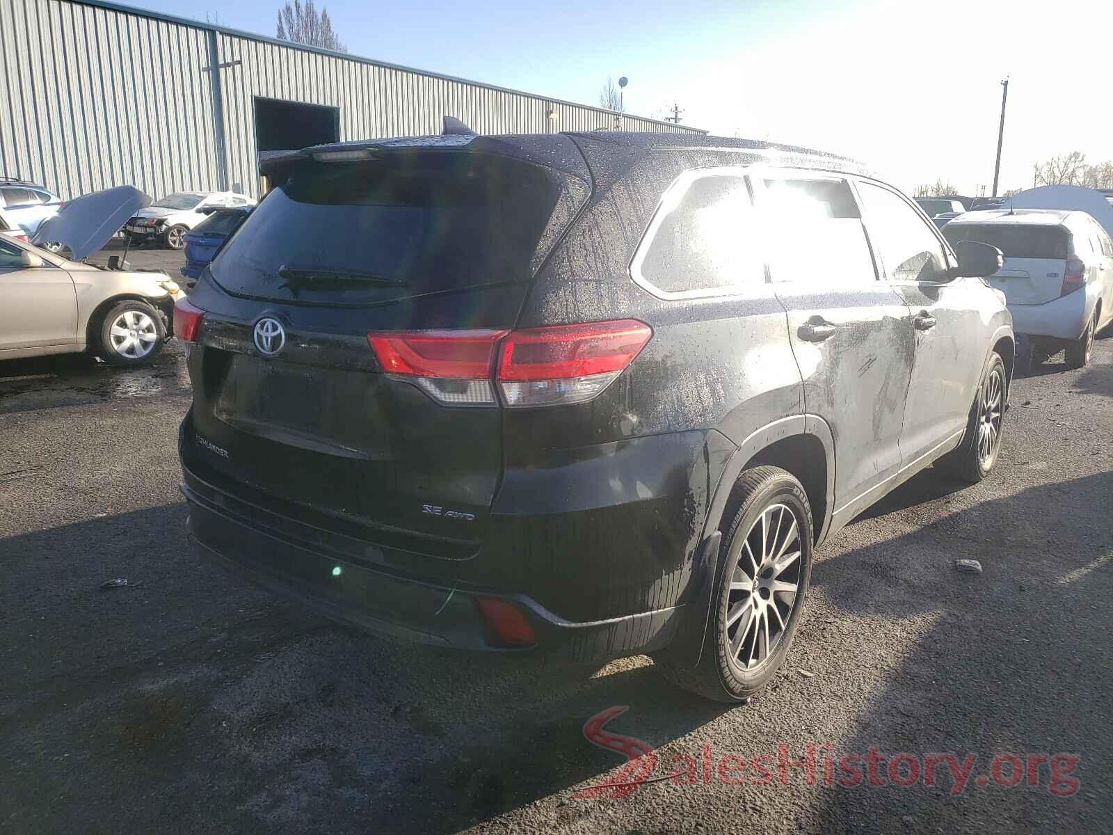 5TDJZRFH2JS558216 2018 TOYOTA HIGHLANDER