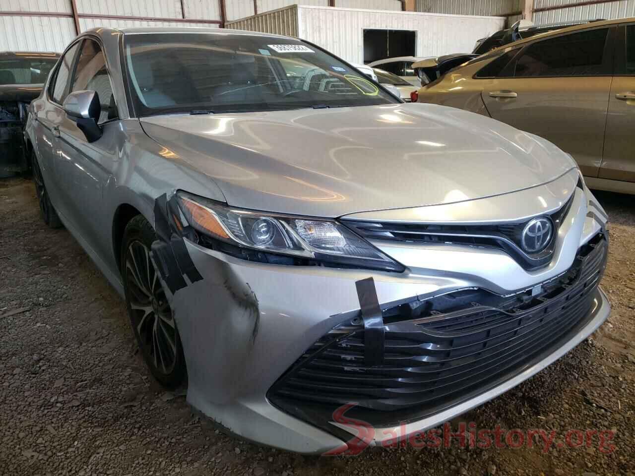 4T1B11HK6JU590048 2018 TOYOTA CAMRY