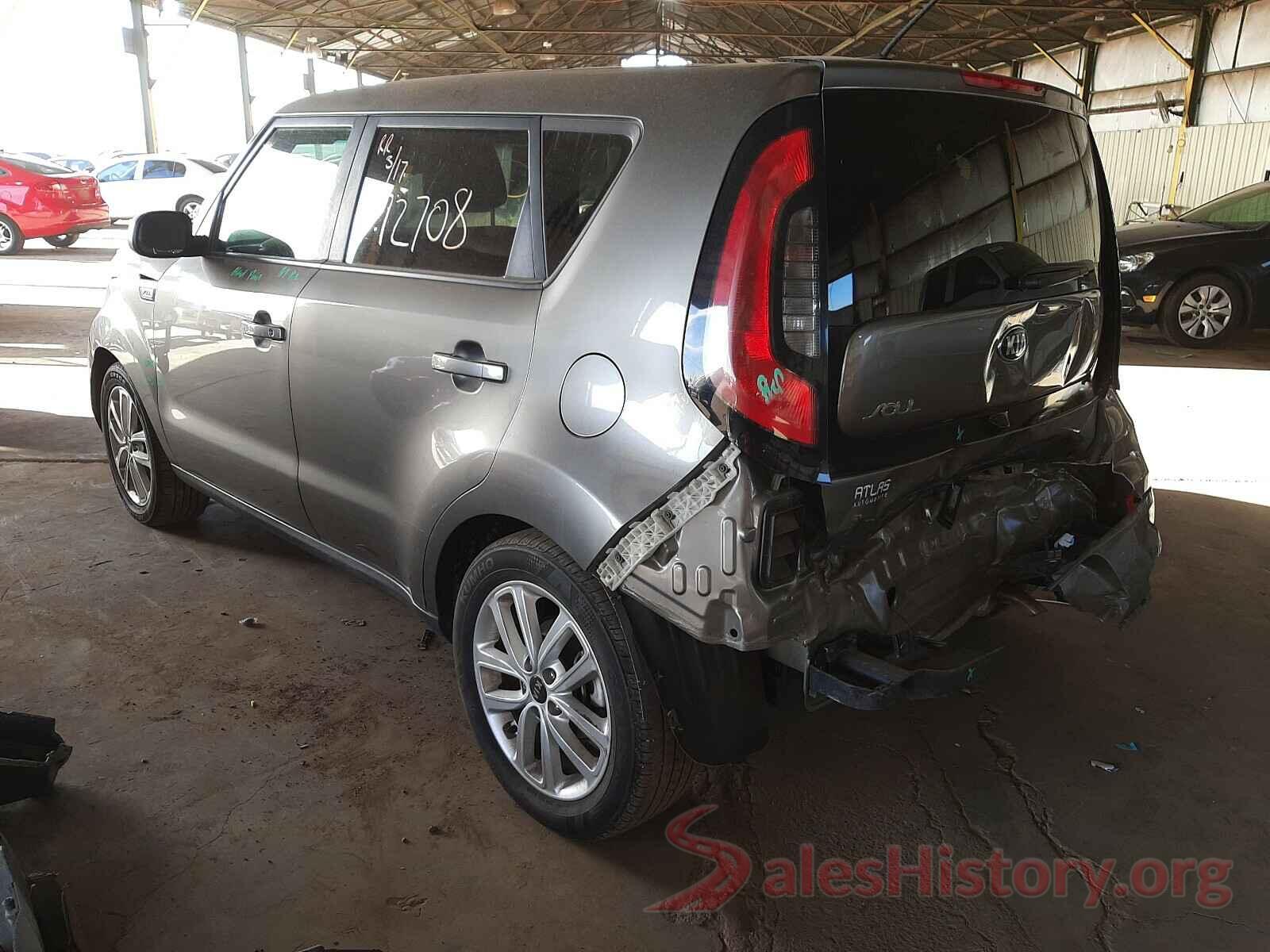 KNDJP3A58J7595197 2018 KIA SOUL