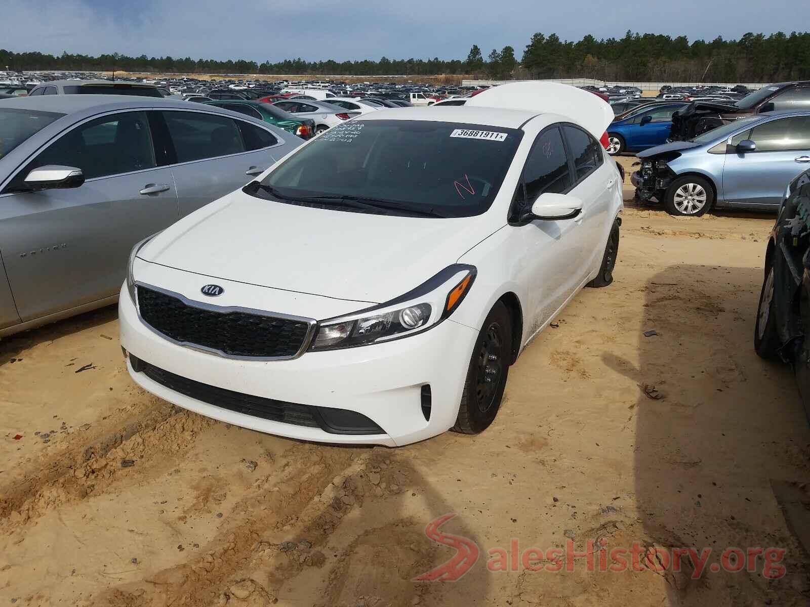 3KPFK4A77HE132702 2017 KIA FORTE