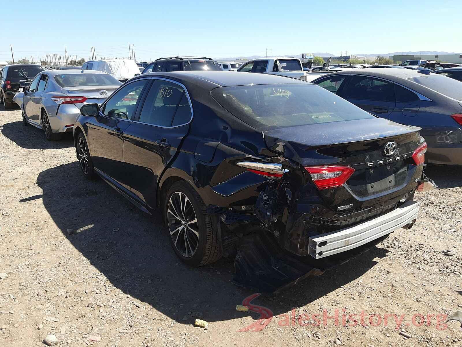 JTNB11HK1J3008671 2018 TOYOTA CAMRY