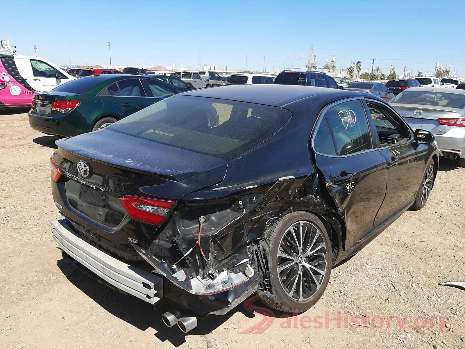 JTNB11HK1J3008671 2018 TOYOTA CAMRY