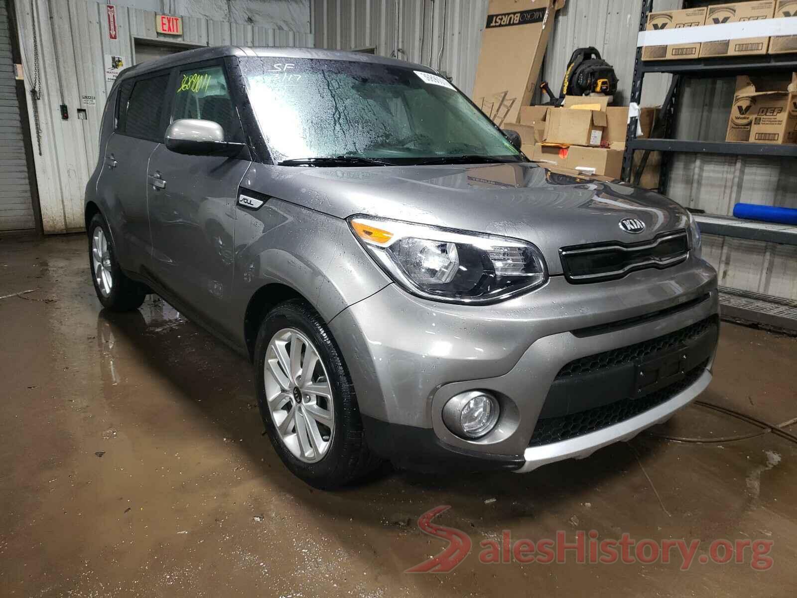 KNDJP3A5XJ7548639 2018 KIA SOUL