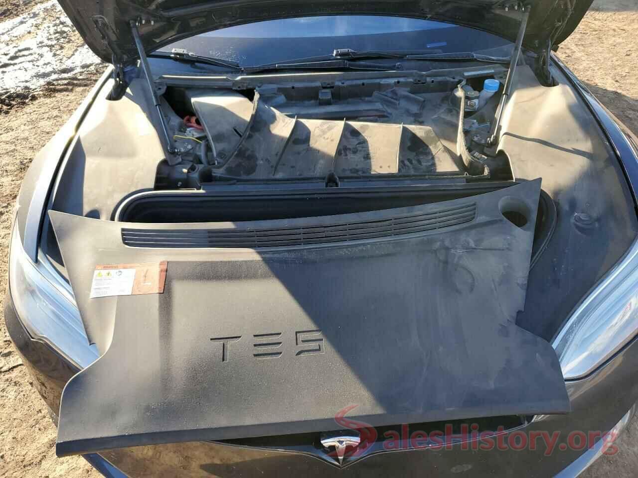 5YJSA1E41JF257727 2018 TESLA MODEL S