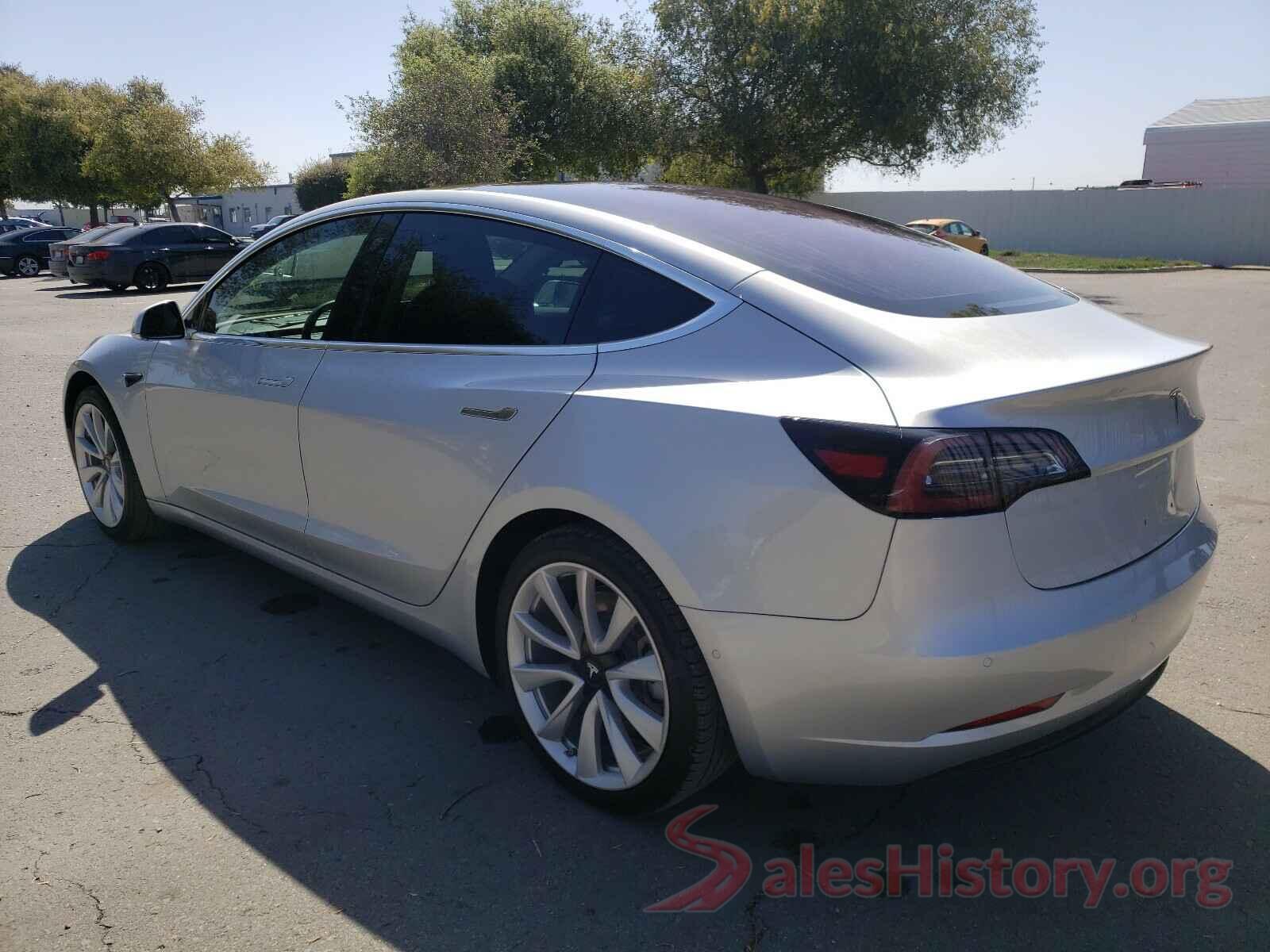 5YJ3E1EA3JF048570 2018 TESLA MODEL 3