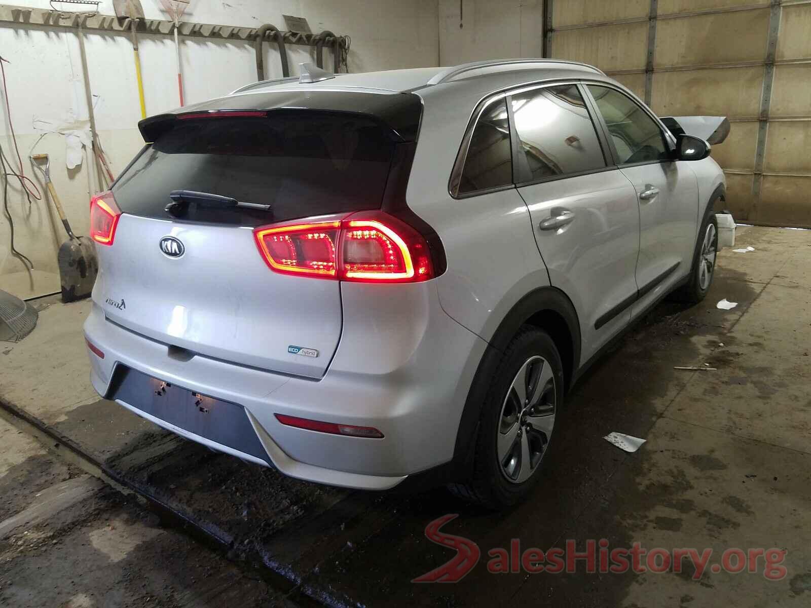 KNDCB3LCXH5102872 2017 KIA NIRO