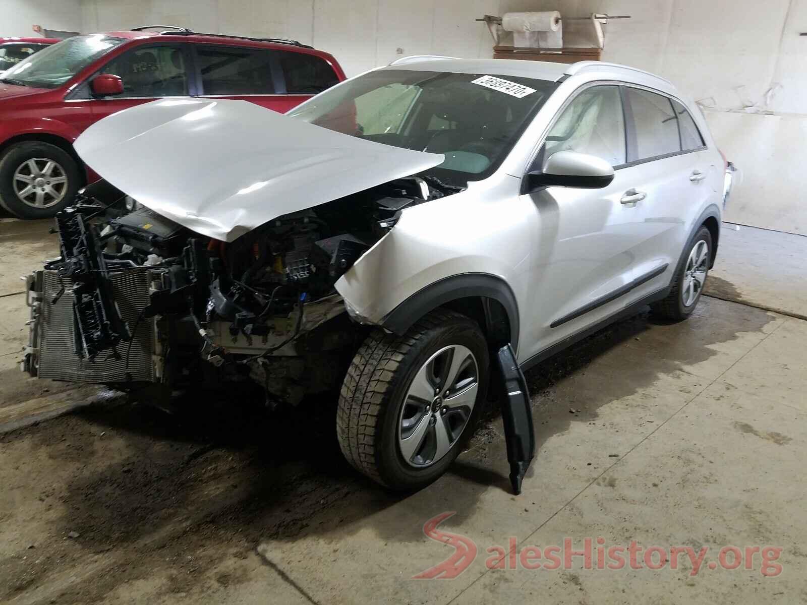 KNDCB3LCXH5102872 2017 KIA NIRO