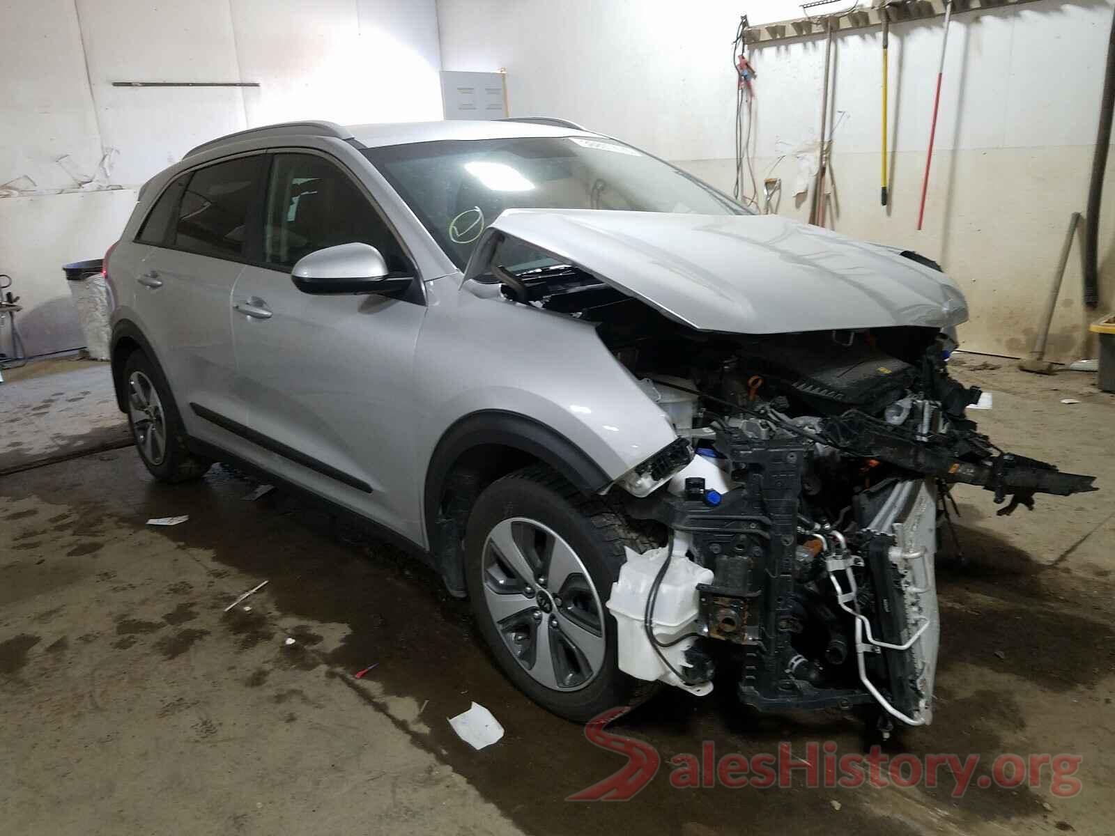 KNDCB3LCXH5102872 2017 KIA NIRO