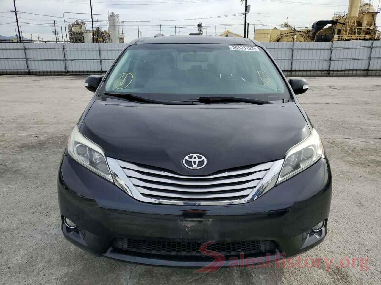 5TDYZ3DC5HS840072 2017 TOYOTA SIENNA