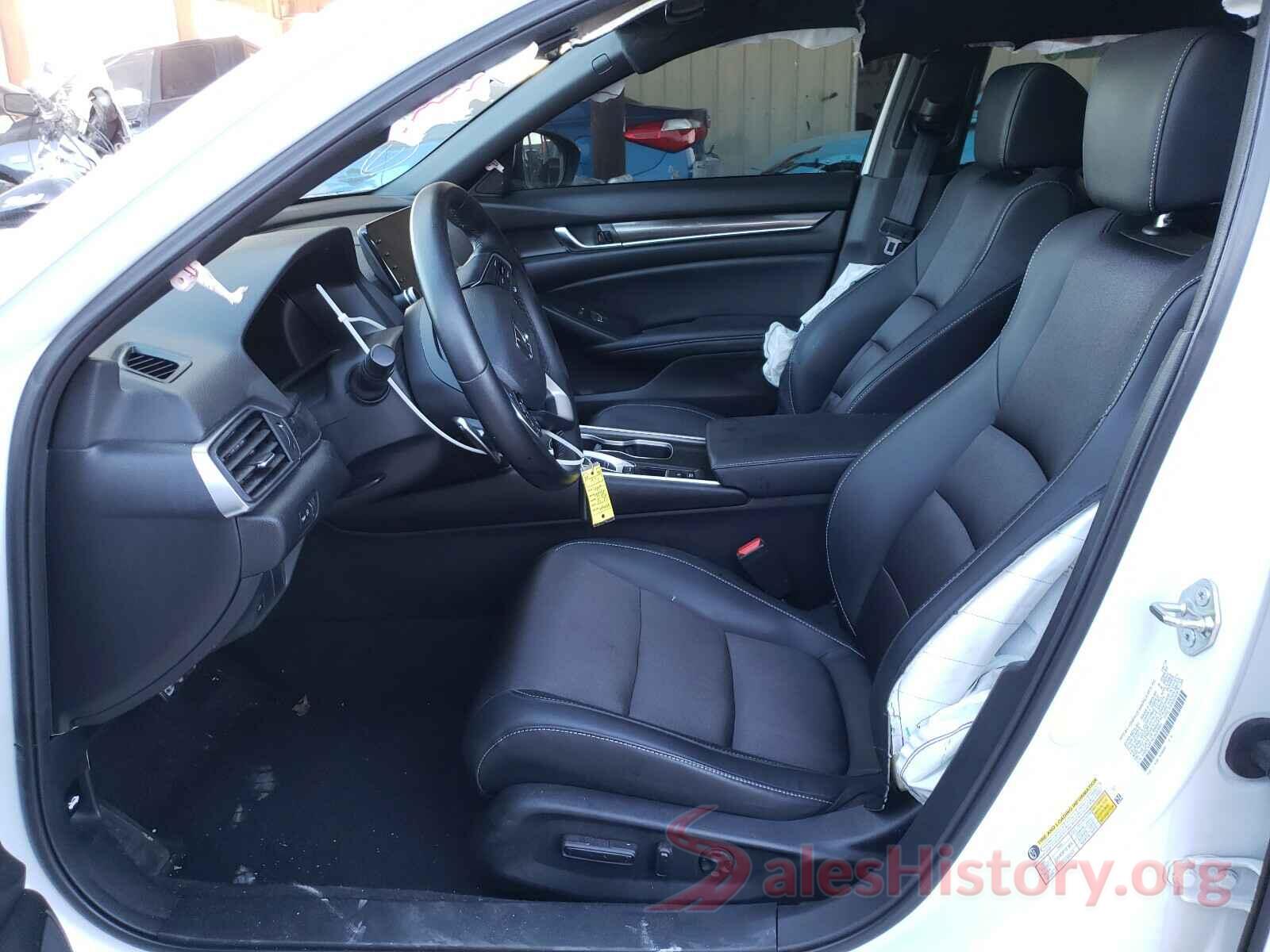 1HGCV2F34JA053681 2018 HONDA ACCORD