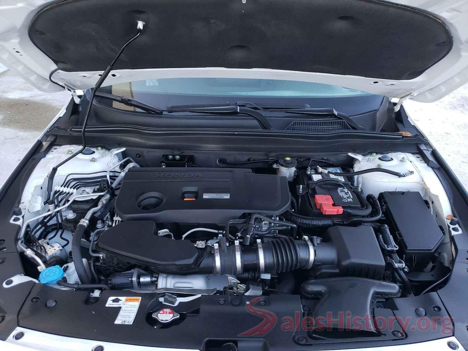 1HGCV2F34JA053681 2018 HONDA ACCORD