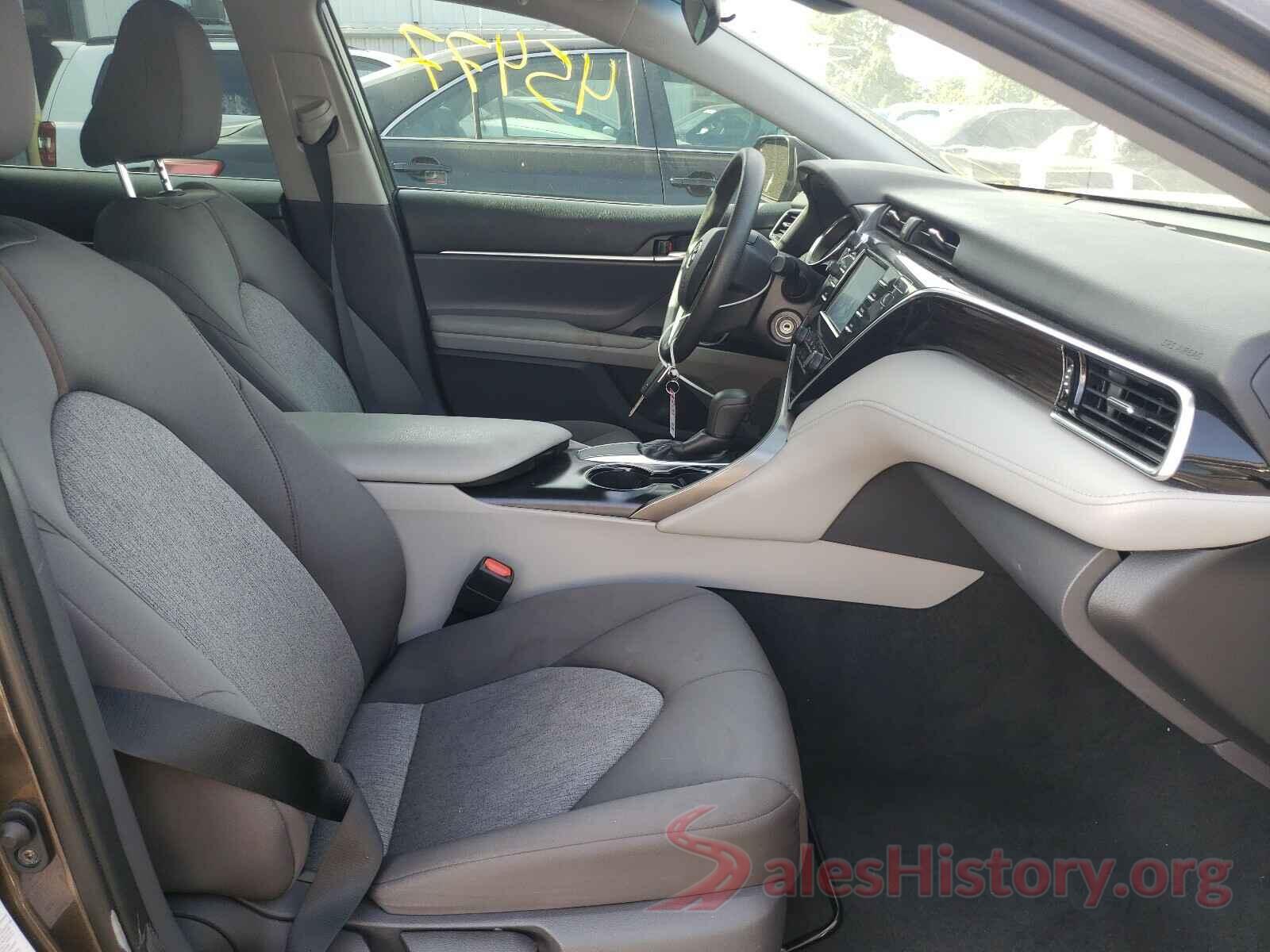 4T1B11HK8JU148016 2018 TOYOTA CAMRY