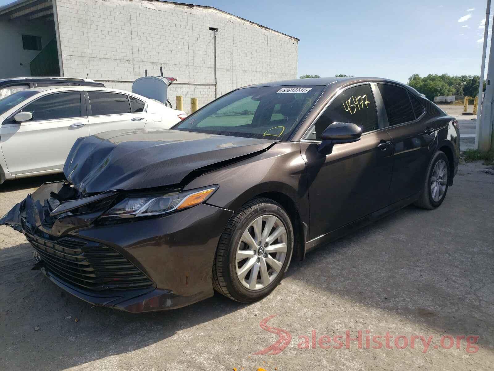 4T1B11HK8JU148016 2018 TOYOTA CAMRY