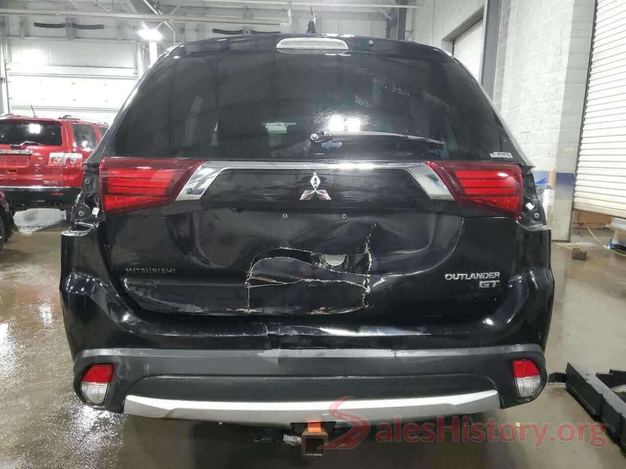 JA4JZ4AX3JJ001050 2018 MITSUBISHI OUTLANDER