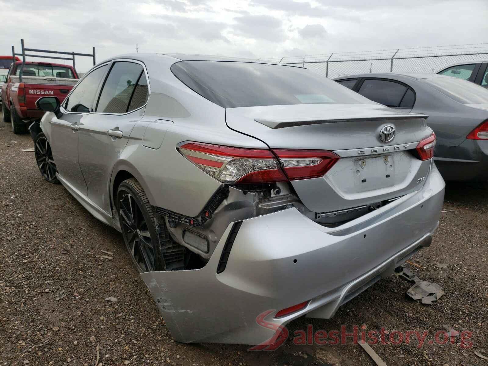 4T1B61HK4JU126452 2018 TOYOTA CAMRY