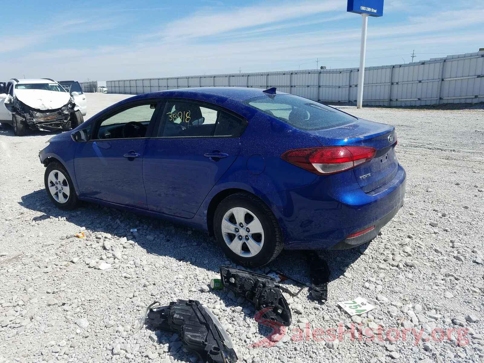 3KPFK4A7XHE062208 2017 KIA FORTE