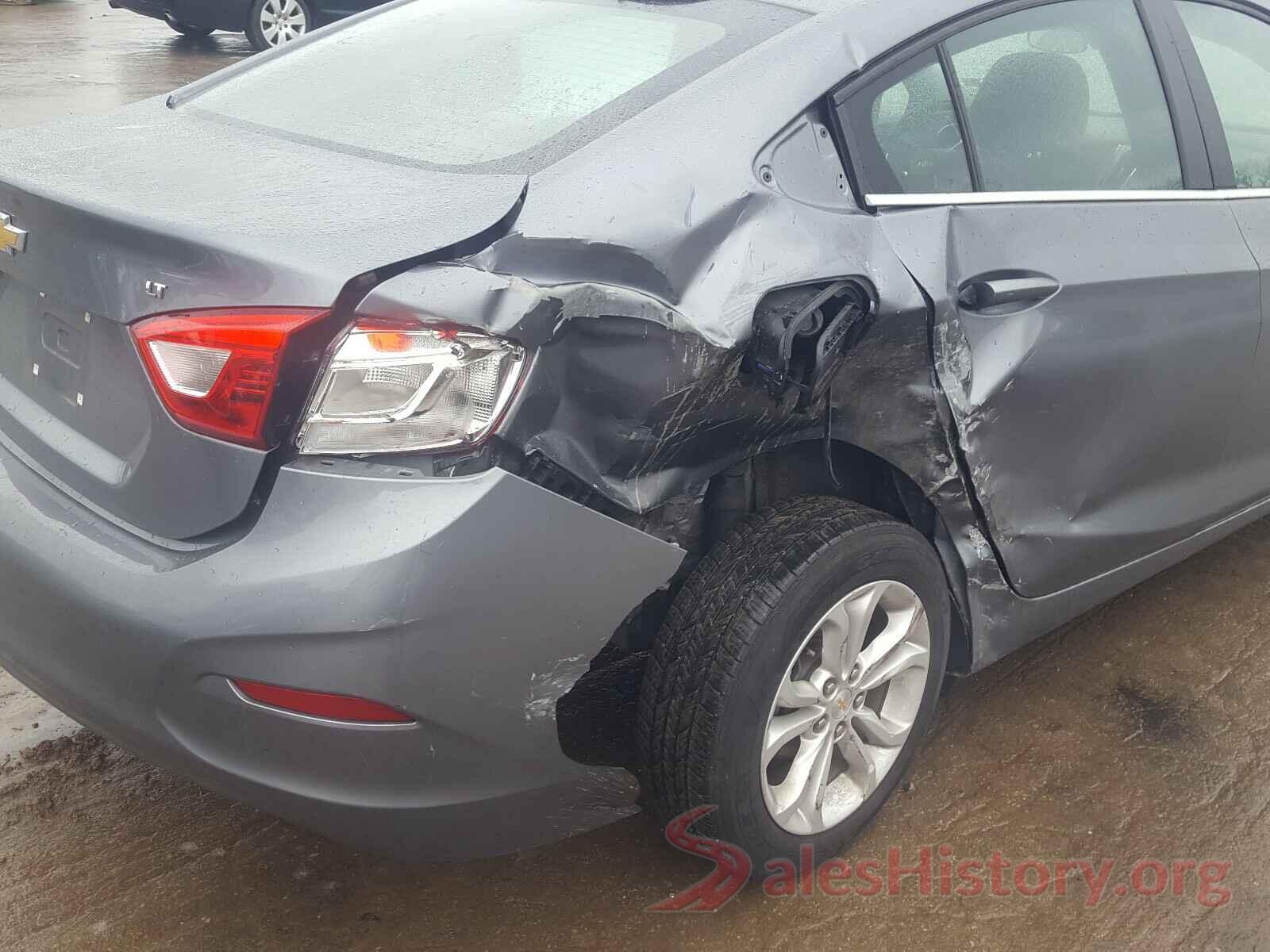 1G1BE5SM3K7139274 2019 CHEVROLET CRUZE