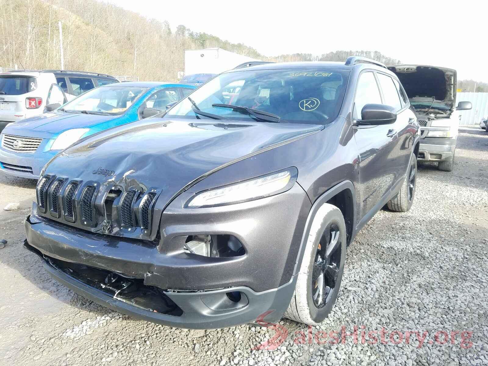 1C4PJLCB0JD518243 2018 JEEP CHEROKEE