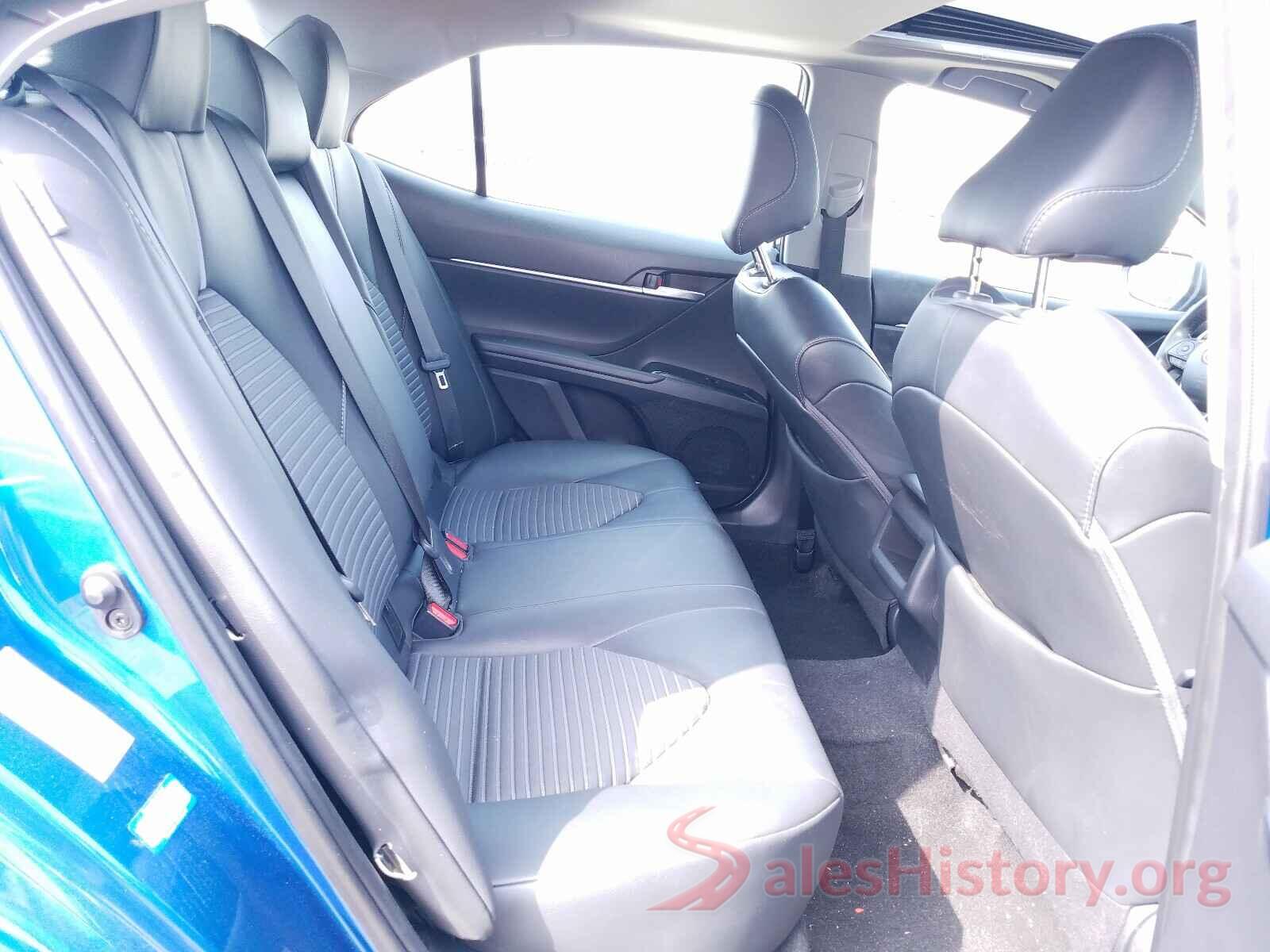 4T1B11HK9JU121245 2018 TOYOTA CAMRY