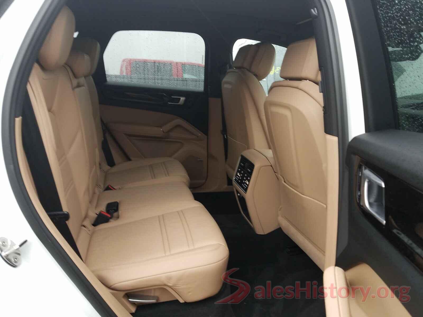 WP1AA2AY8KDA06978 2019 PORSCHE CAYENNE