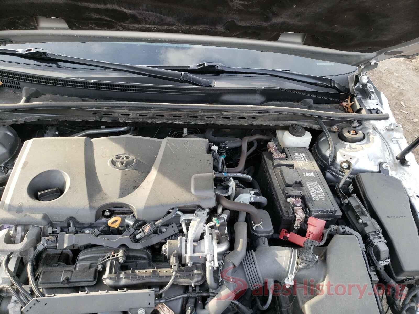 4T1B11HK9JU052945 2018 TOYOTA CAMRY