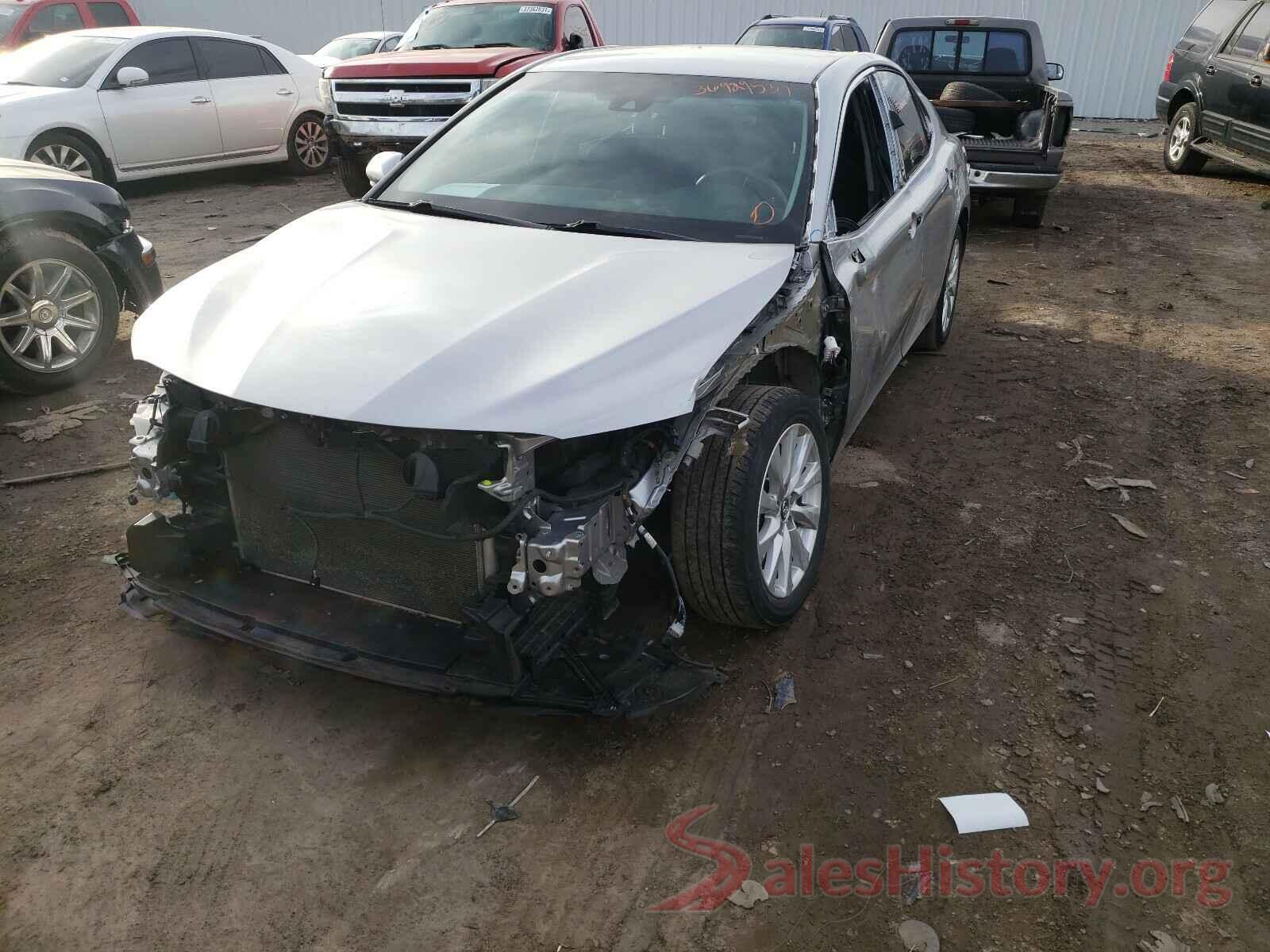 4T1B11HK9JU052945 2018 TOYOTA CAMRY