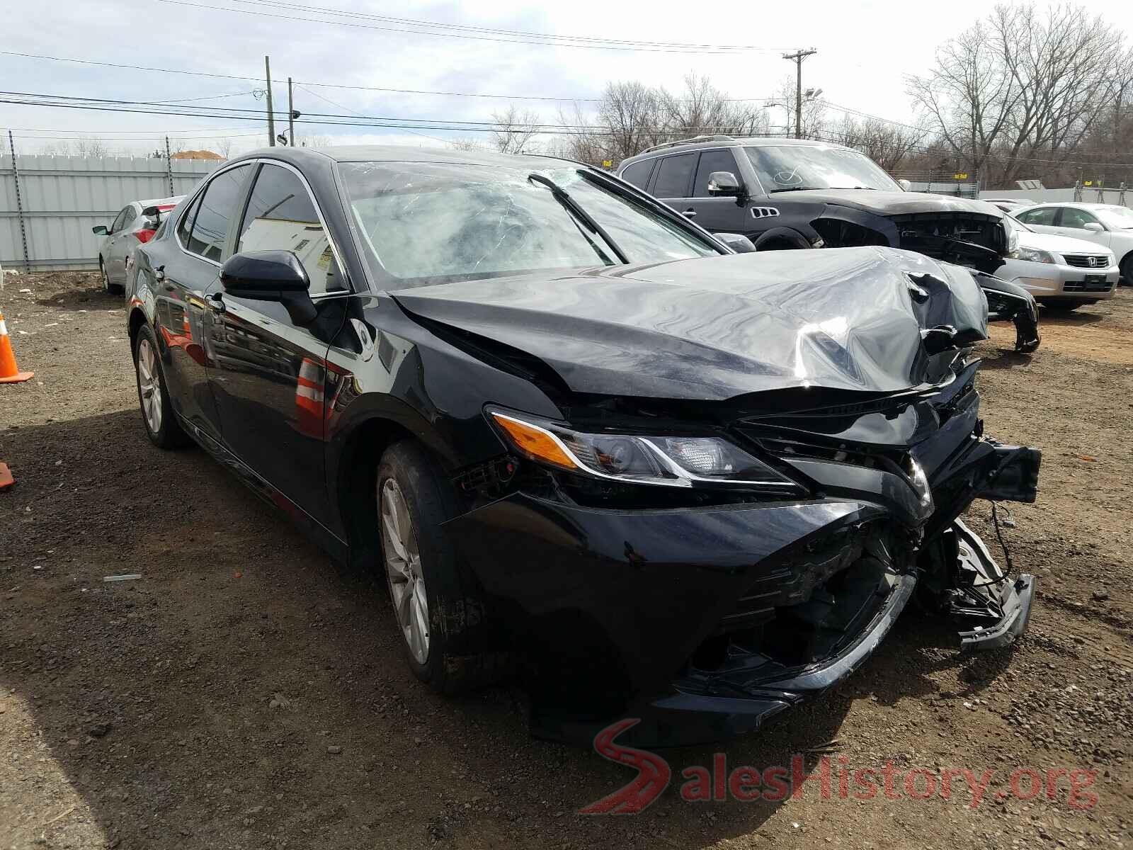 4T1B11HKXKU683124 2019 TOYOTA CAMRY