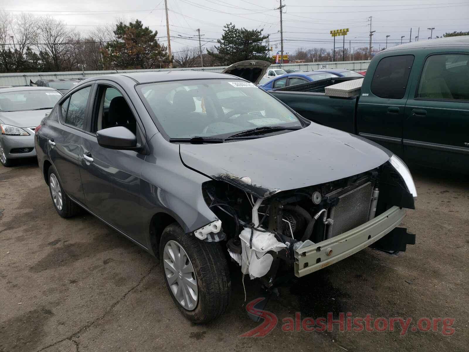 3N1CN7AP1JL814202 2018 NISSAN VERSA