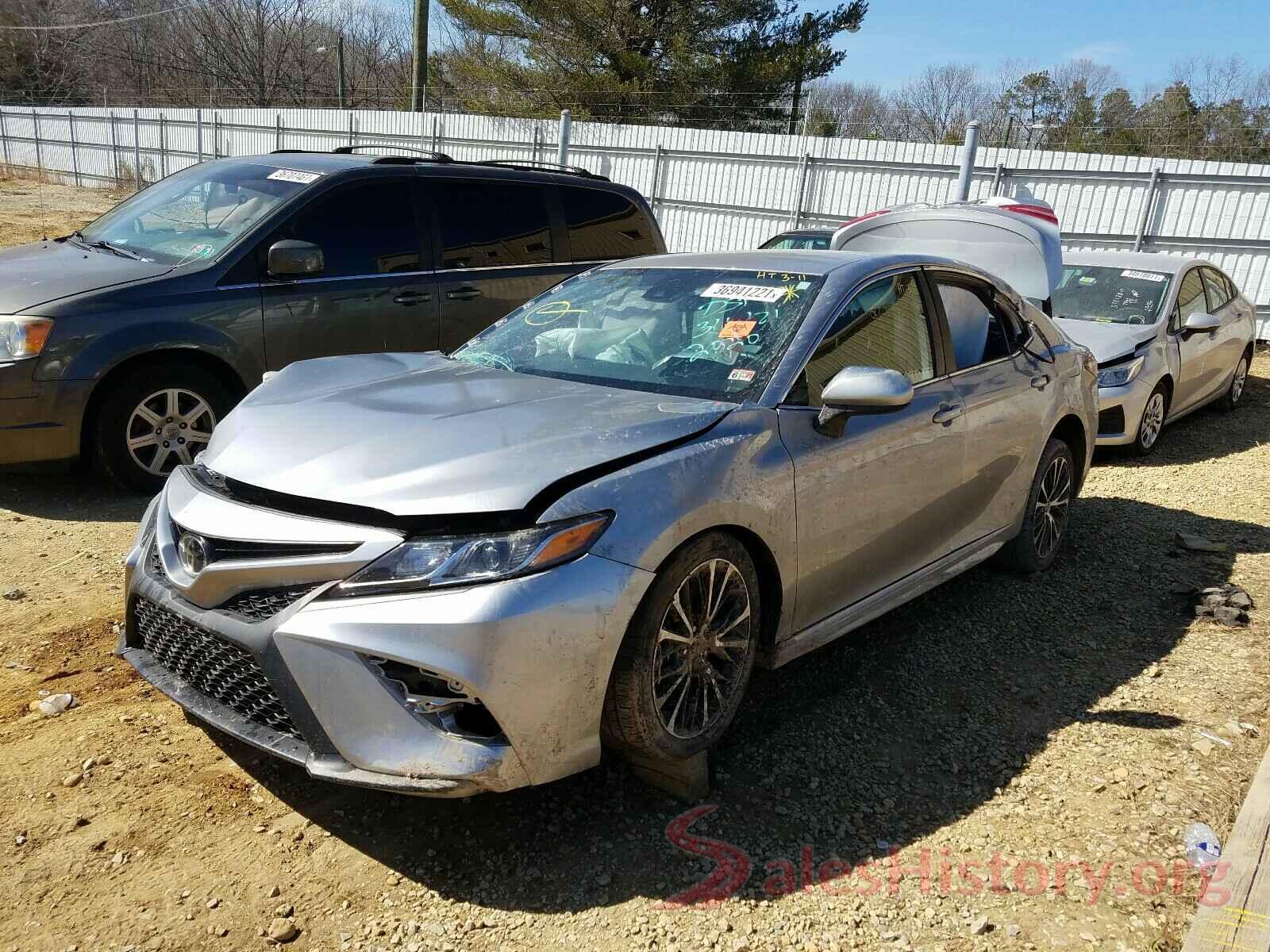 4T1G11AK6LU951006 2020 TOYOTA CAMRY