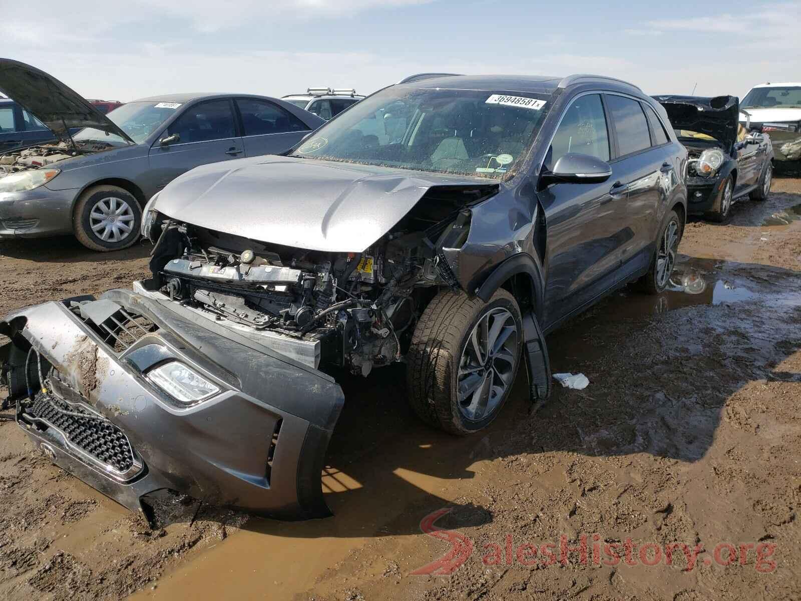 KNDCE3LC8J5123992 2018 KIA NIRO