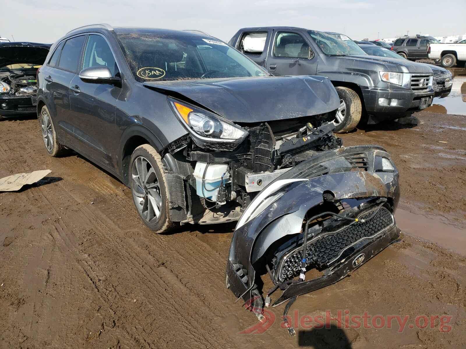 KNDCE3LC8J5123992 2018 KIA NIRO