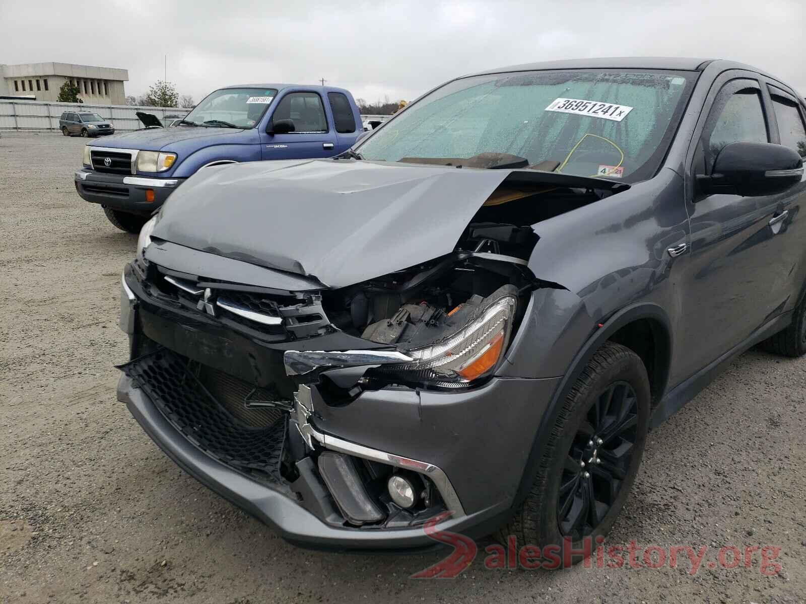 JA4AR3AU8JU004752 2018 MITSUBISHI OUTLANDER