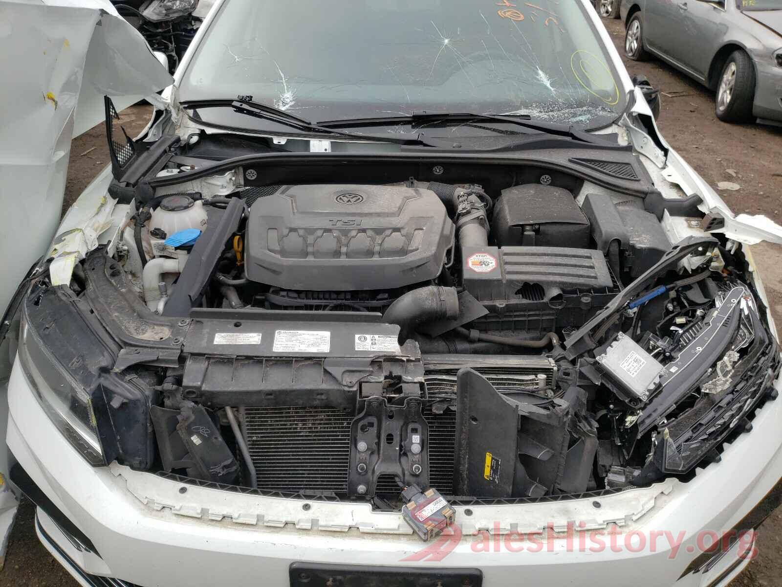 1VWAA7A33JC004026 2018 VOLKSWAGEN PASSAT