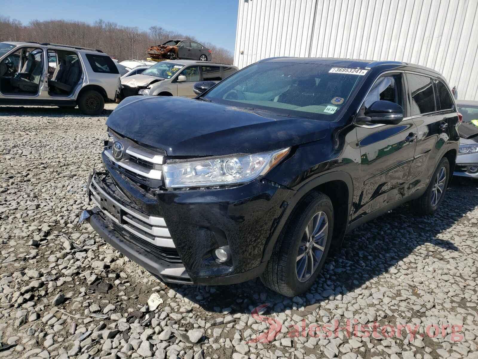 5TDJZRFH5KS618930 2019 TOYOTA HIGHLANDER