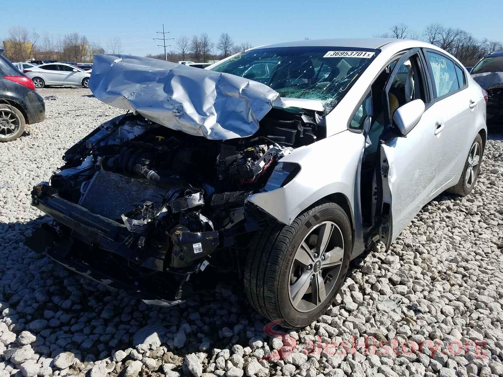 3KPFL4A73JE245260 2018 KIA FORTE